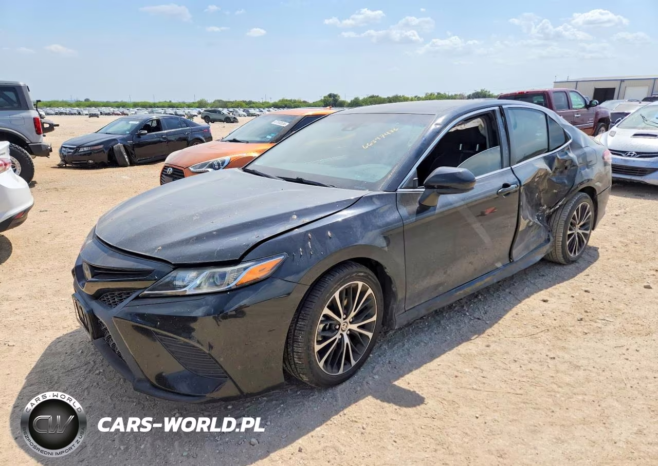 2020 Toyota Camry Se