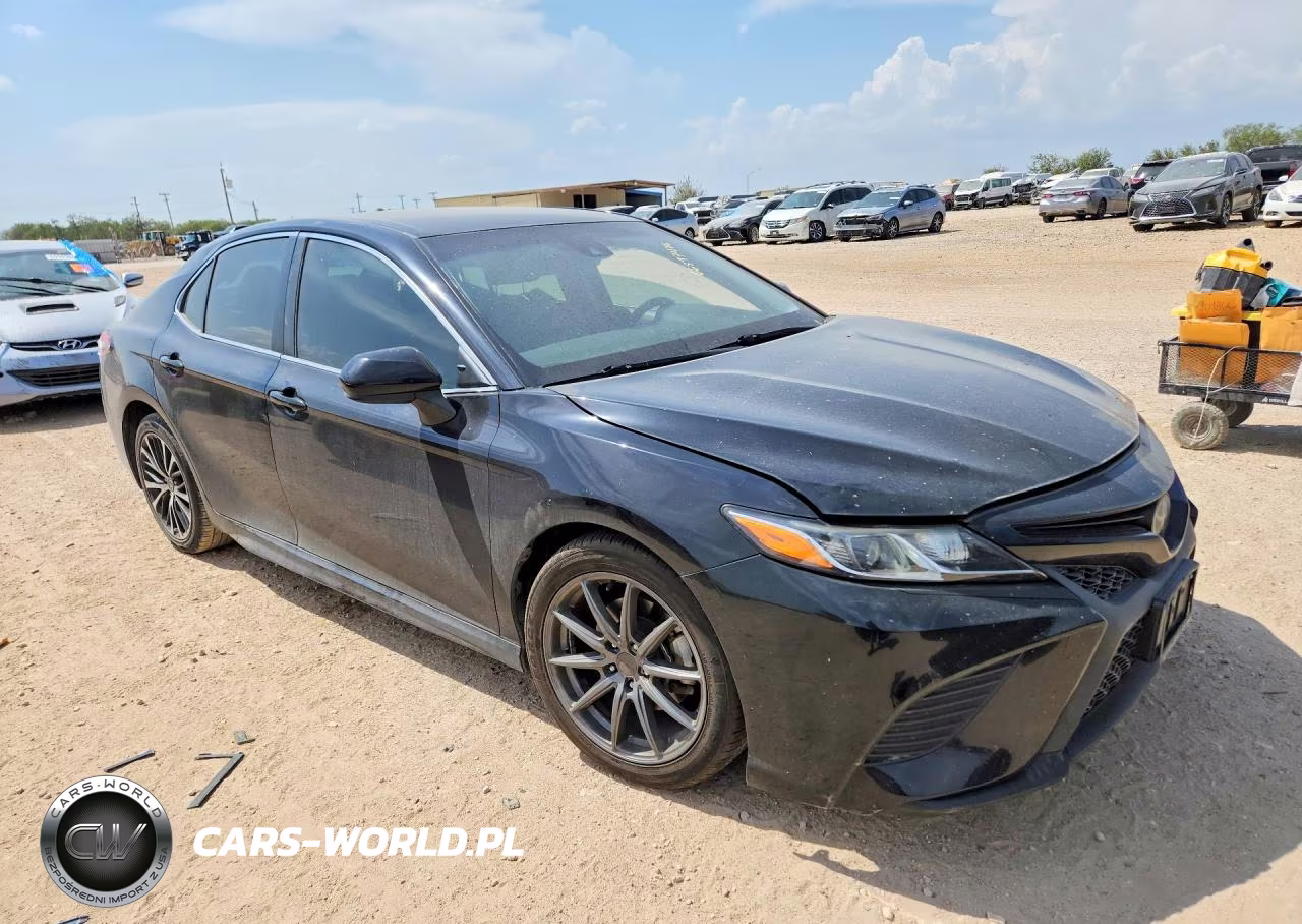 2020 Toyota Camry Se VIN:4T1G11AK0LU366809 - 4
