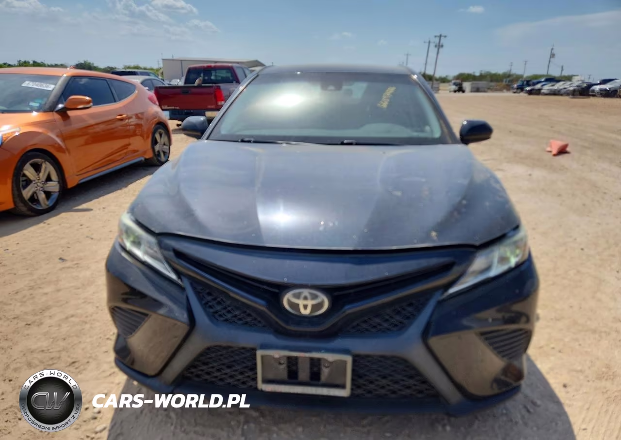 2020 Toyota Camry Se VIN:4T1G11AK0LU366809 - 5