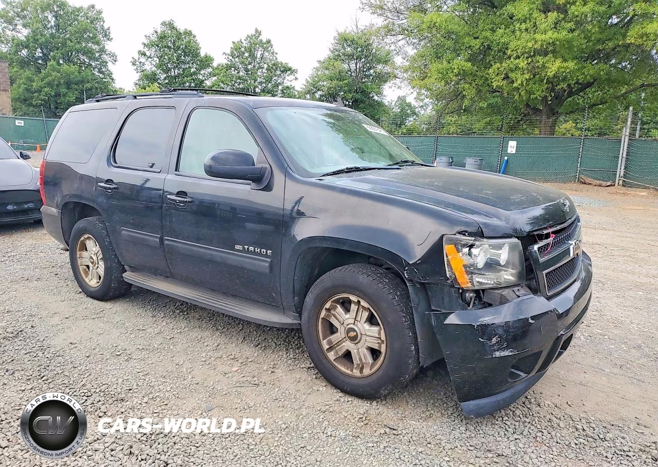 2009 Chevrolet Tahoe C1500 Lt VIN:1GNEC23309R300944 - 4