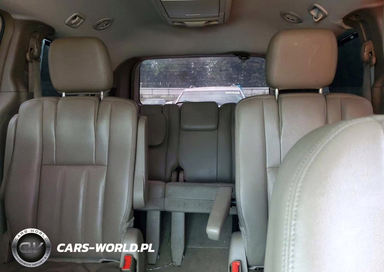 2014 Chrysler Town & Country Touring VIN:2C4RC1BG2ER232143 - 10
