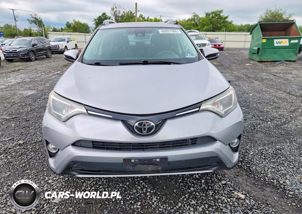 2017 Toyota Rav4 Xle VIN:2T3RFREV2HW685236 - 5
