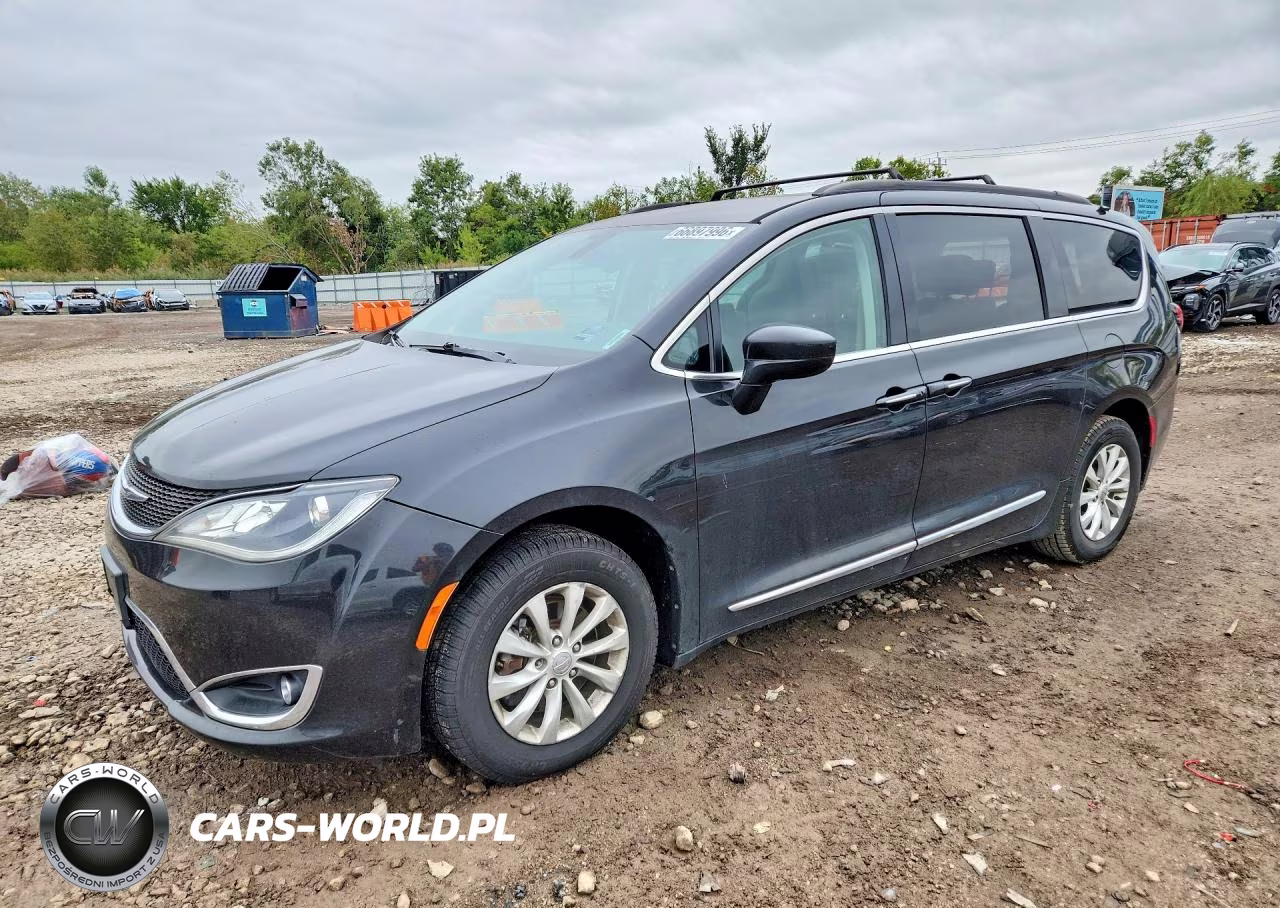 2017 Chrysler Pacifica Touring L VIN:2C4RC1BG4HR627350 - 1