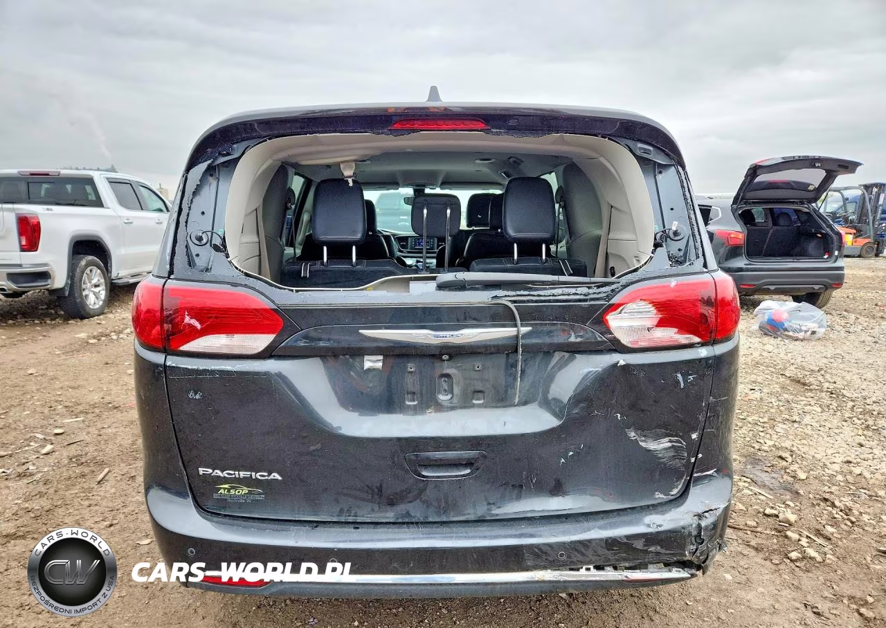2017 Chrysler Pacifica Touring L VIN:2C4RC1BG4HR627350 - 6