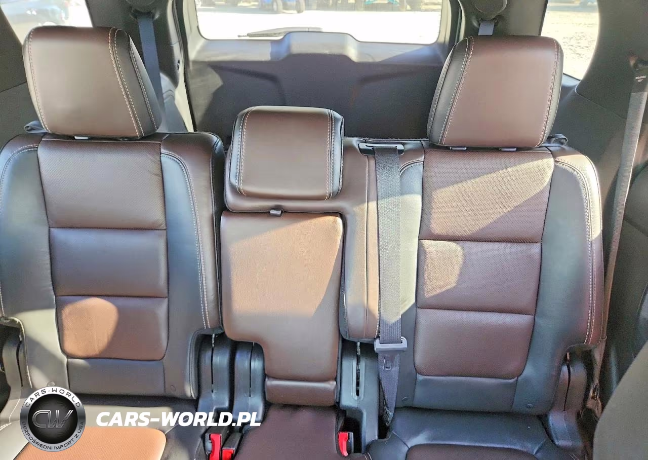 2015 Ford Explorer Sport VIN:1FM5K8GT7FGC11769 - 10