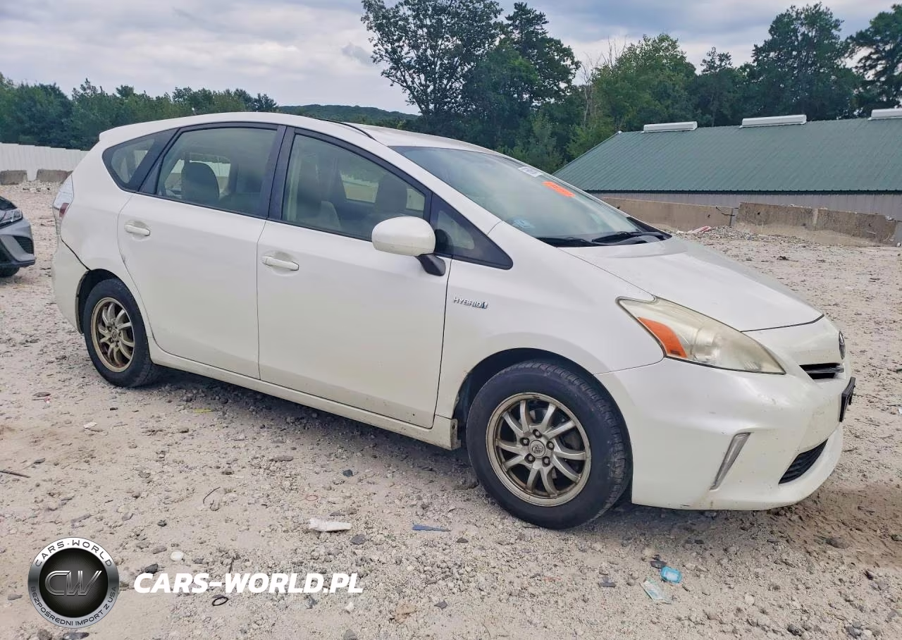 2013 Toyota Prius V Three VIN:JTDZN3EUXD3230865 - 4