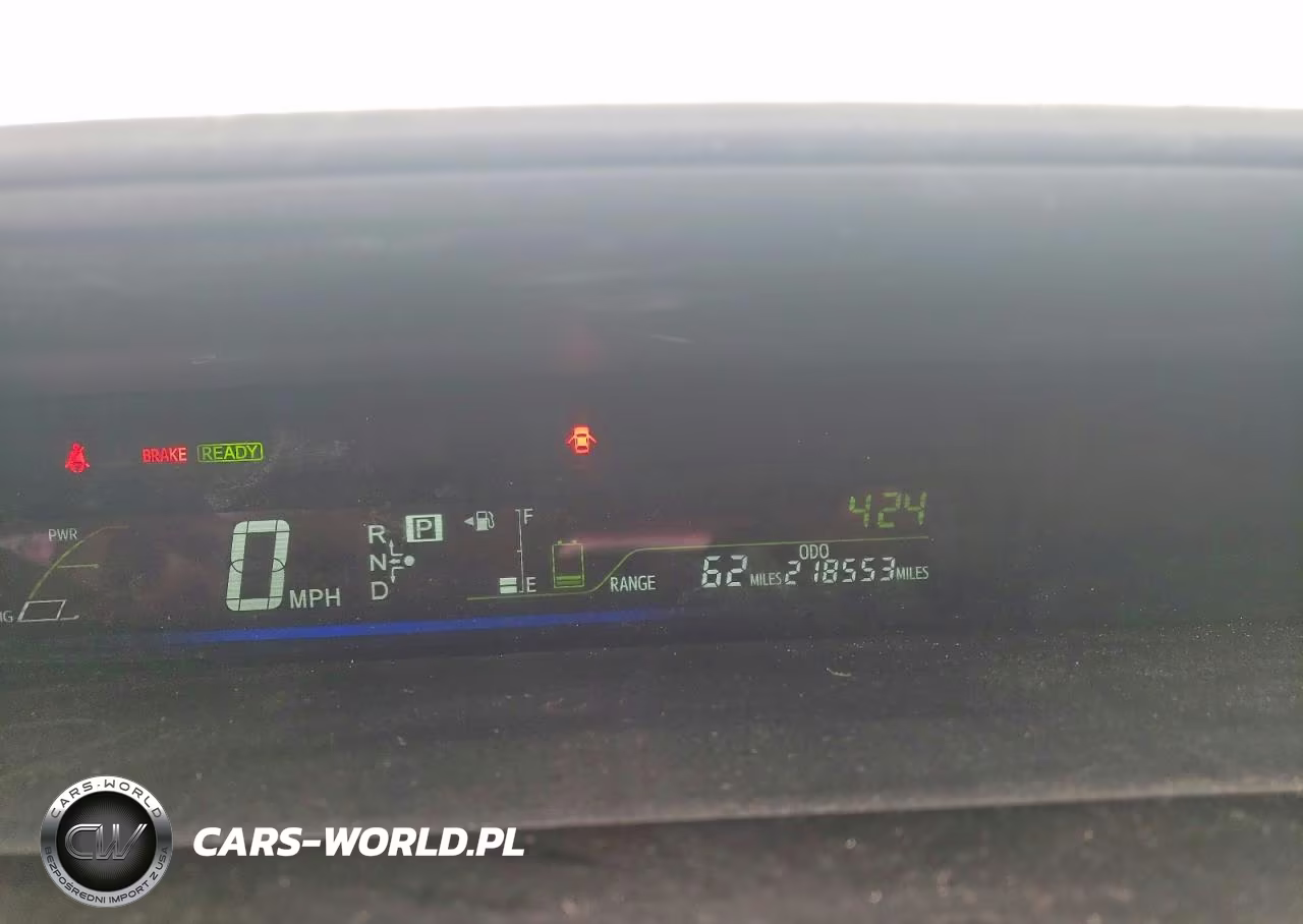 2013 Toyota Prius V Three VIN:JTDZN3EUXD3230865 - 9