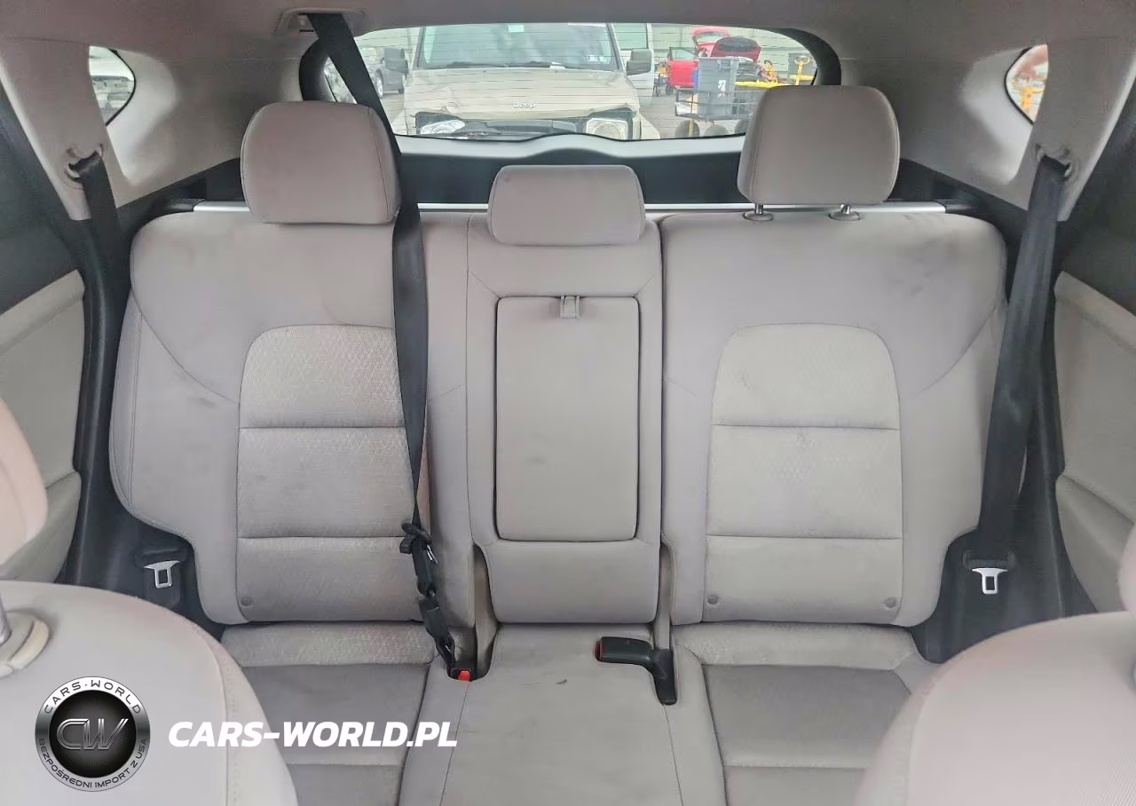 2017 Hyundai Tucson Sport VIN:KM8J3CA22HU265032 - 10
