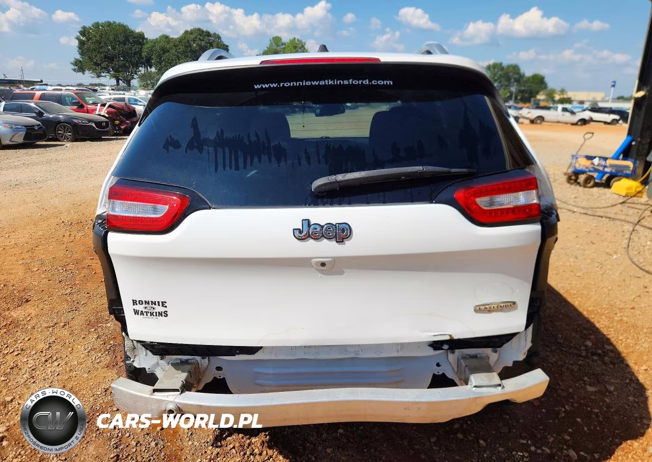 2018 Jeep Cherokee Latitude VIN:1C4PJLCB2JD539711 - 6
