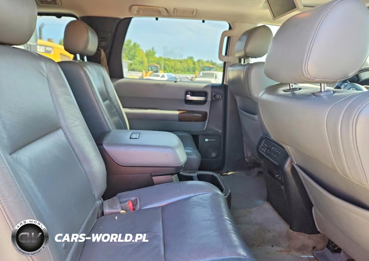 2010 Toyota Sequoia Platinum VIN:5TDYY5G17AS024592 - 11