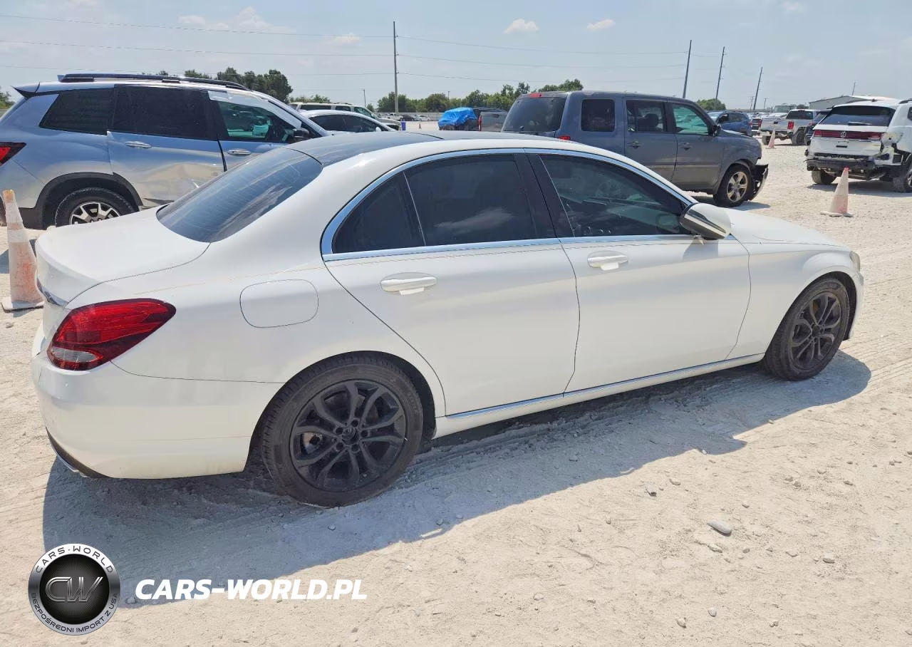 2017 Mercedes-Benz C 300 VIN:55SWF4JB1HU202552 - 3