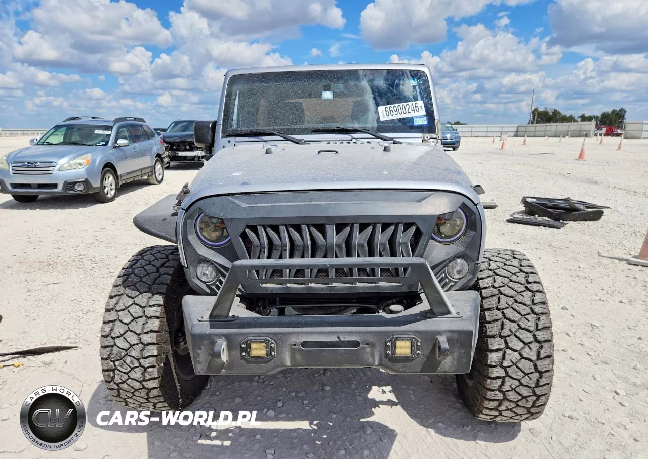 2016 Jeep Wrangler Unlimited Sport VIN:1C4BJWDG0GL174255 - 5