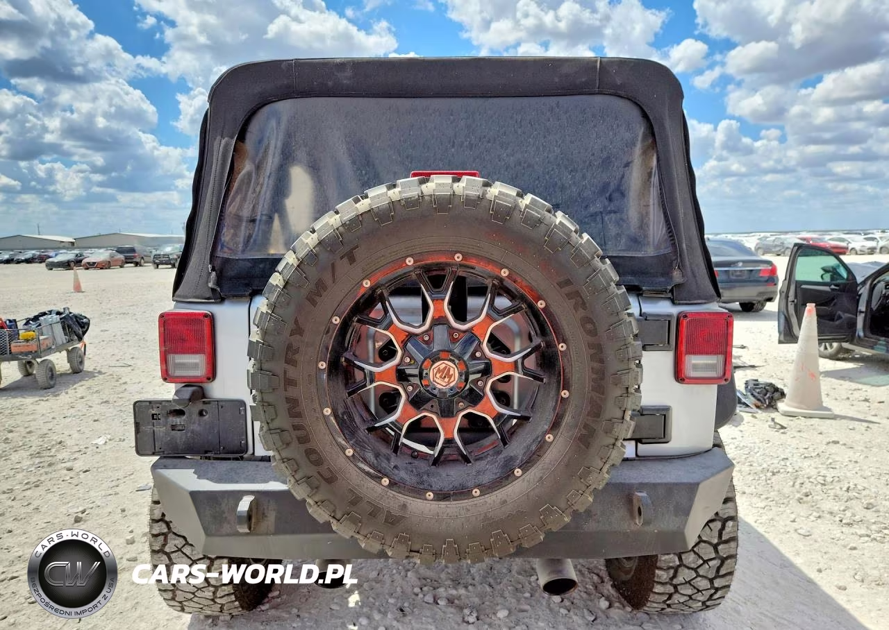 2016 Jeep Wrangler Unlimited Sport VIN:1C4BJWDG0GL174255 - 6