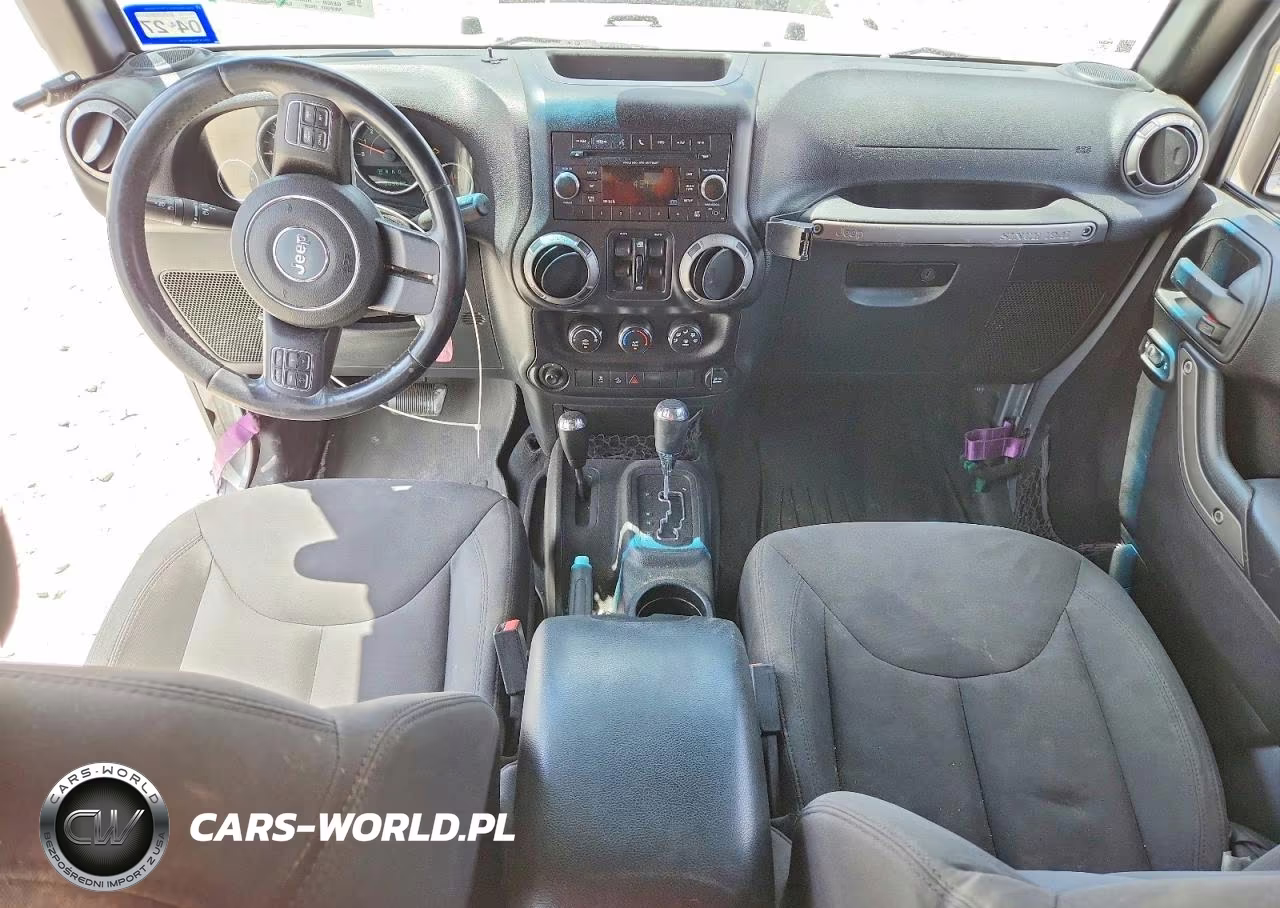 2016 Jeep Wrangler Unlimited Sport VIN:1C4BJWDG0GL174255 - 8