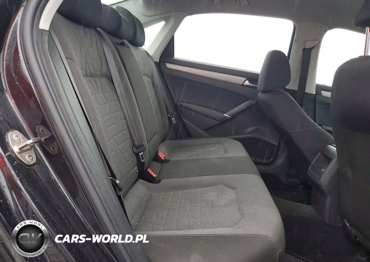 2020 Volkswagen Passat S VIN:1VWAA7A35LC018402 - 10