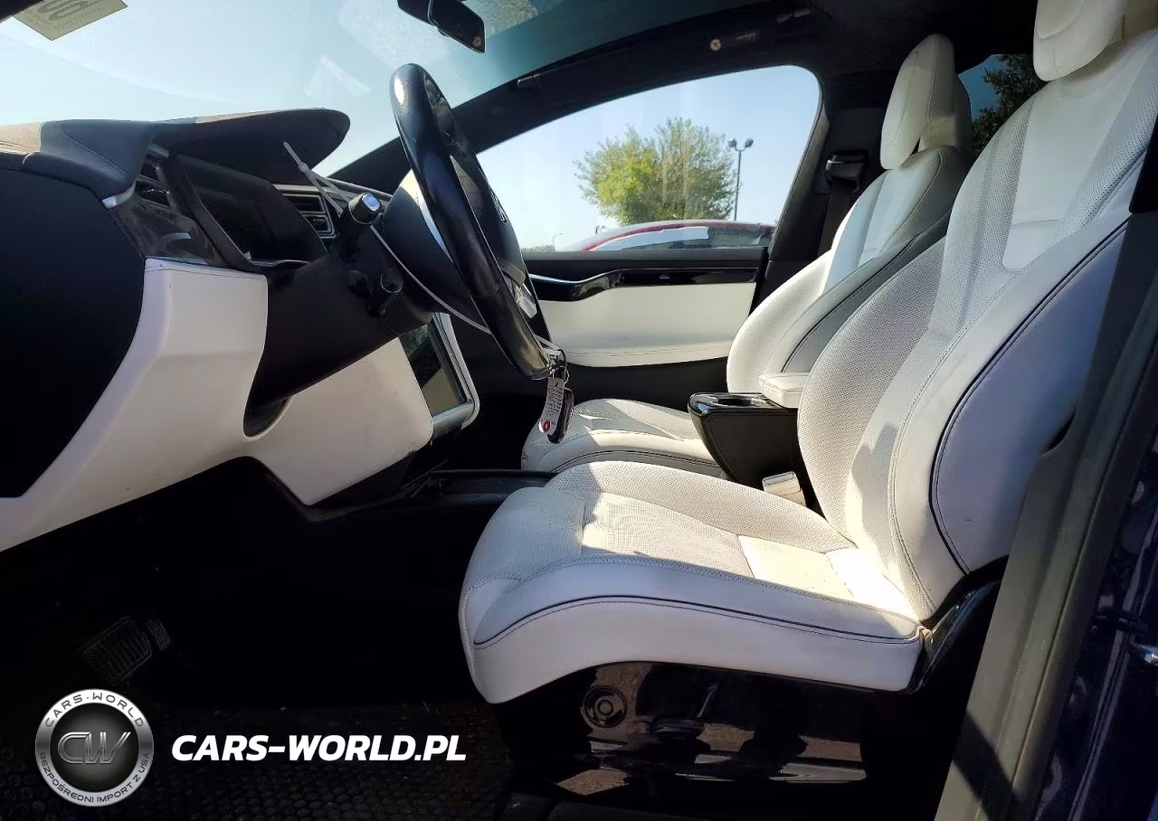 2016 Tesla Model X VIN:5YJXCAE23GF012967 - 7