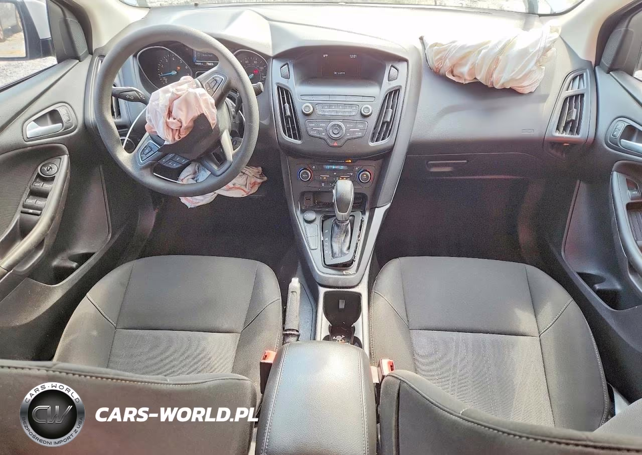 2018 Ford Focus Se VIN:1FADP3FE8JL322800 - 8