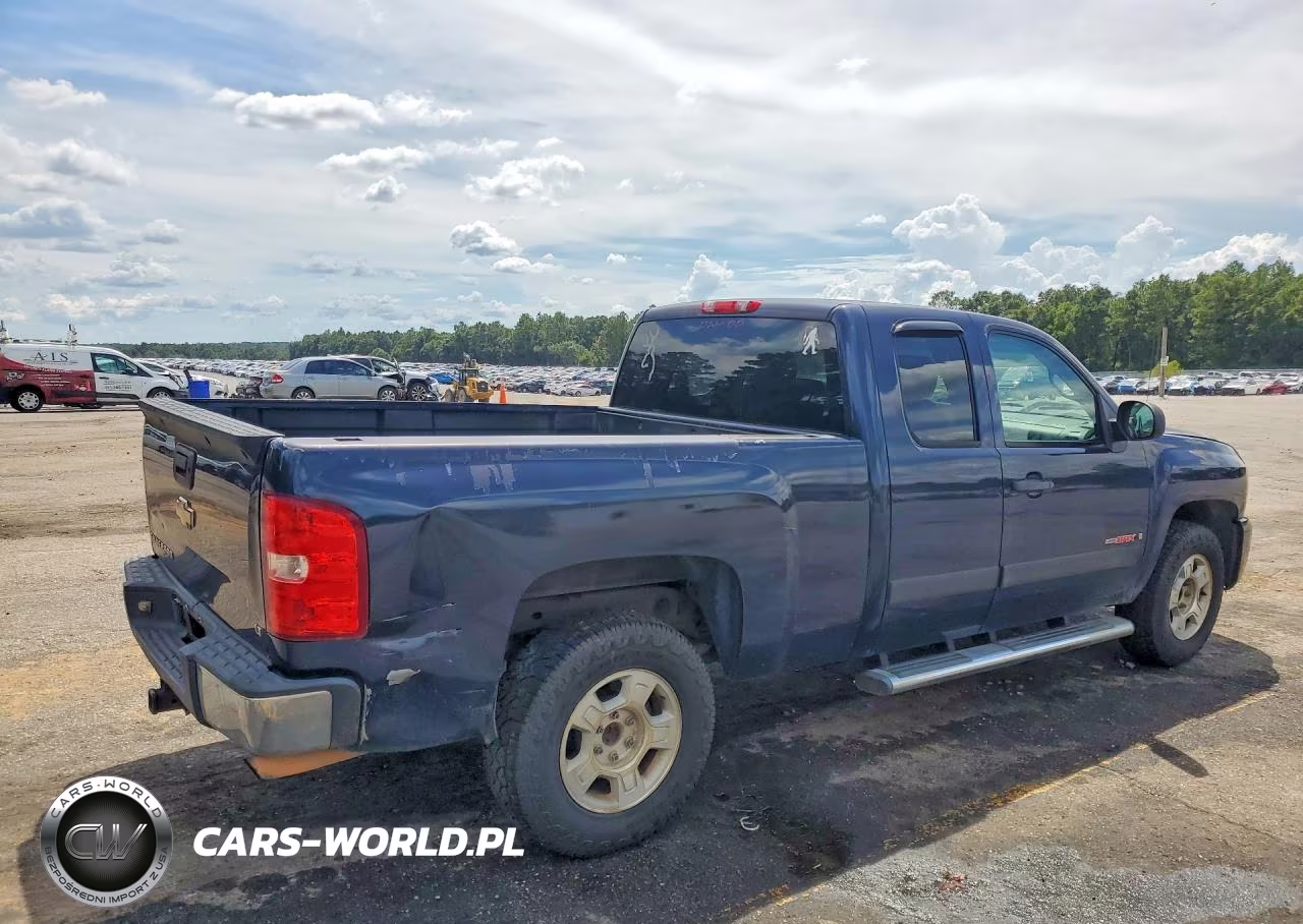 2008 Chevrolet Silverado C1500 VIN:2GCEC19Y081113247 - 3