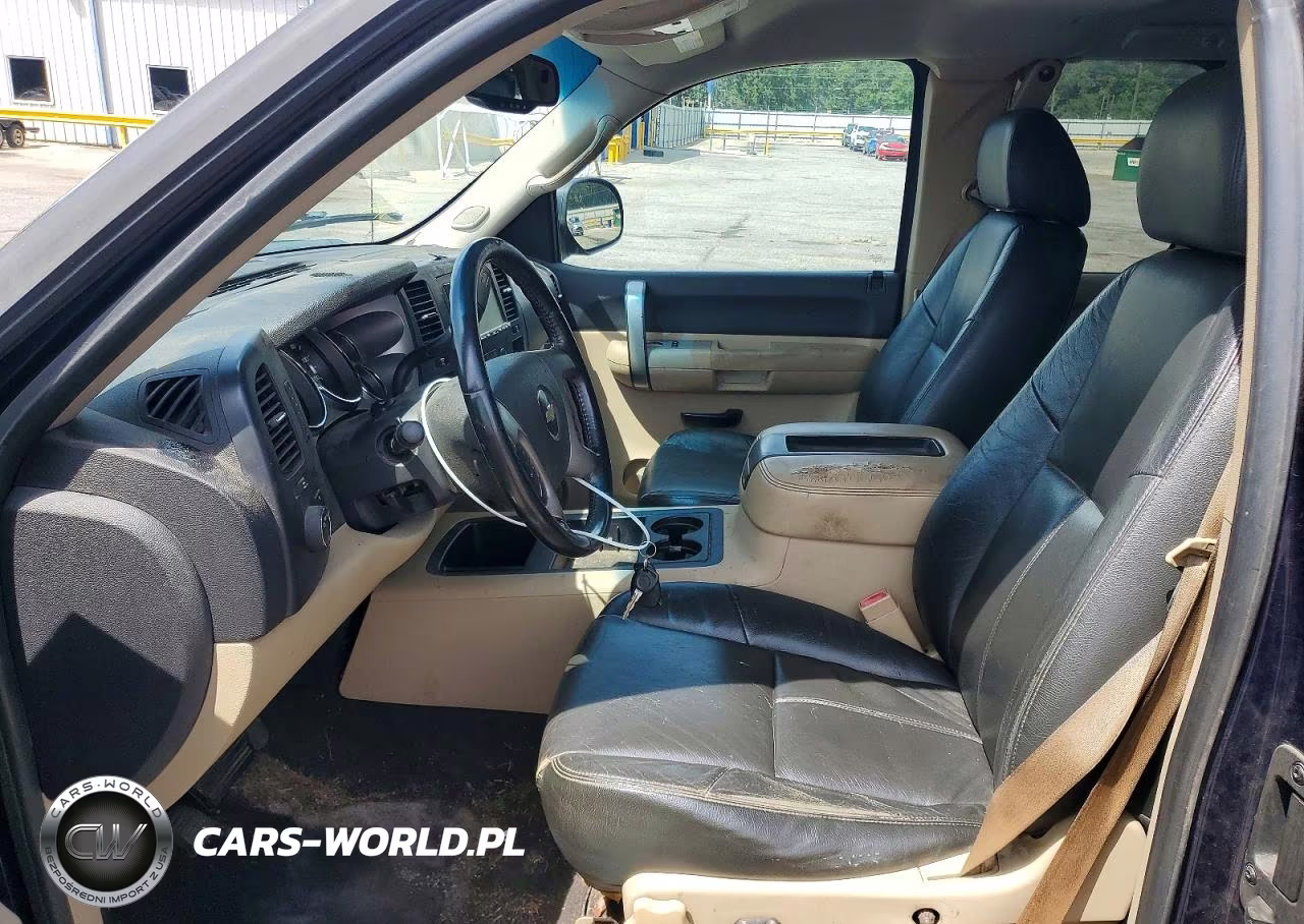 2008 Chevrolet Silverado C1500 VIN:2GCEC19Y081113247 - 7