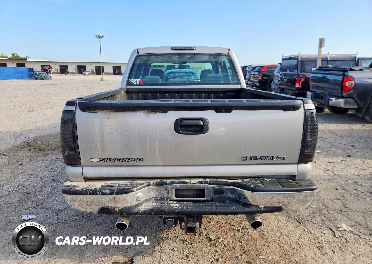 2005 Chevrolet Silverado C1500 VIN:2GCEC13T751249402 - 6