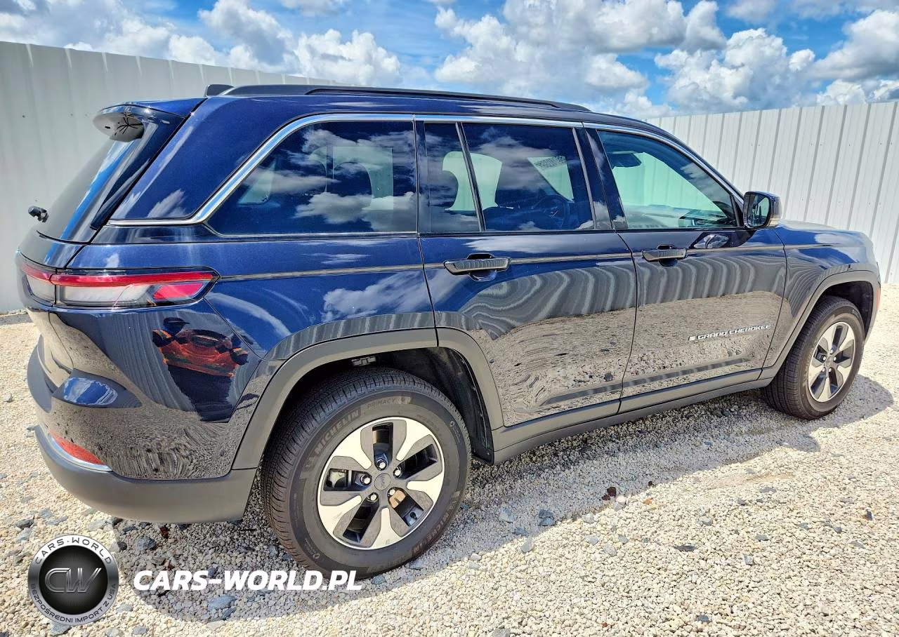 2024 Jeep Grand Cherokee Limited 4Xe VIN:1C4RJYB64RC142688 - 3