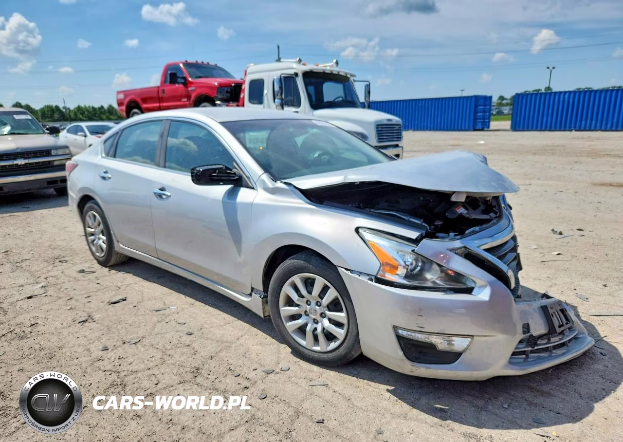 2015 Nissan Altima 2.5 S VIN:1N4AL3AP9FC418773 - 4