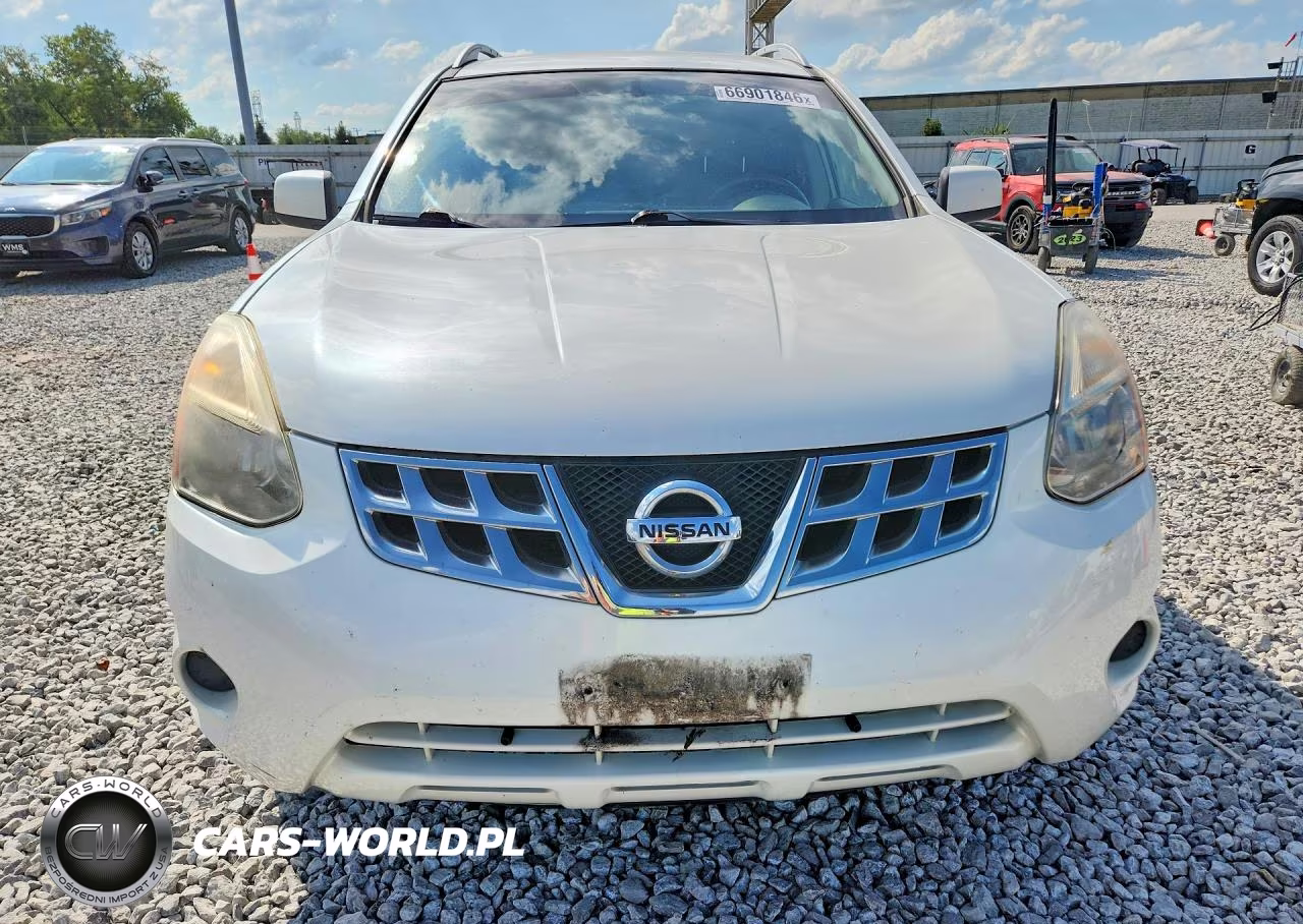2011 Nissan Rogue S VIN:JN8AS5MV8BW266839 - 5