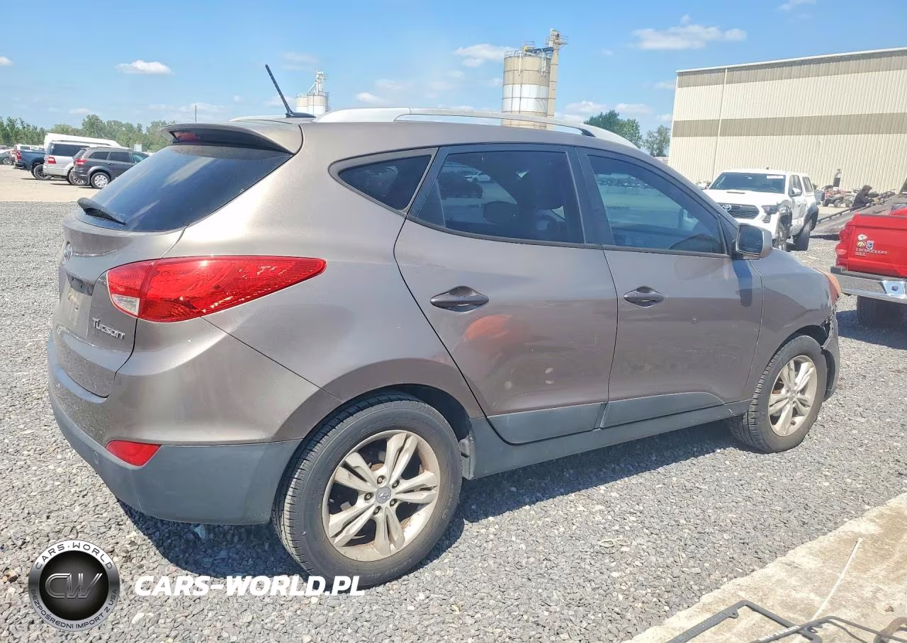 2011 Hyundai Tucson Gls VIN:KM8JU3AC4BU168928 - 3