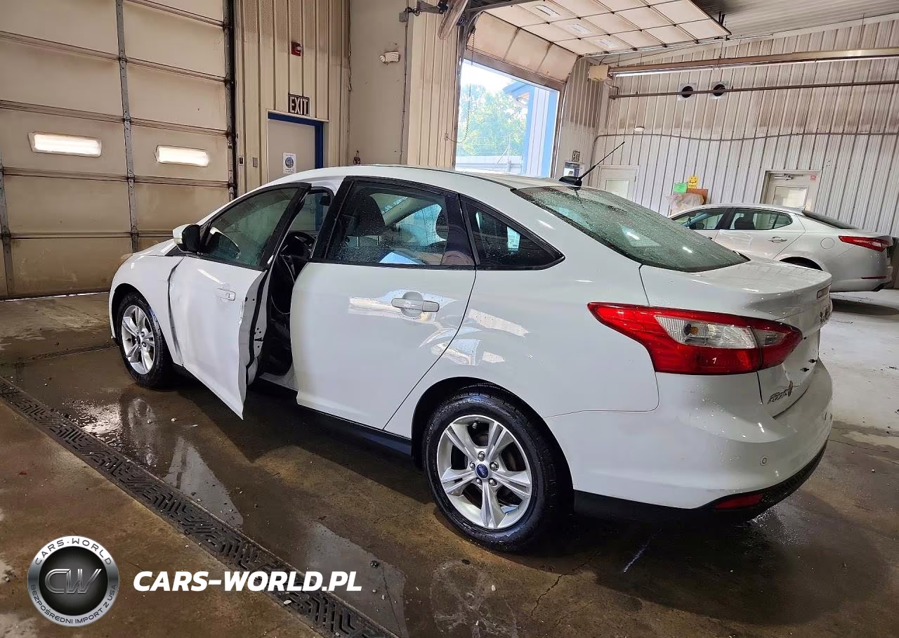 2014 Ford Focus Se VIN:1FADP3F28EL309847 - 2