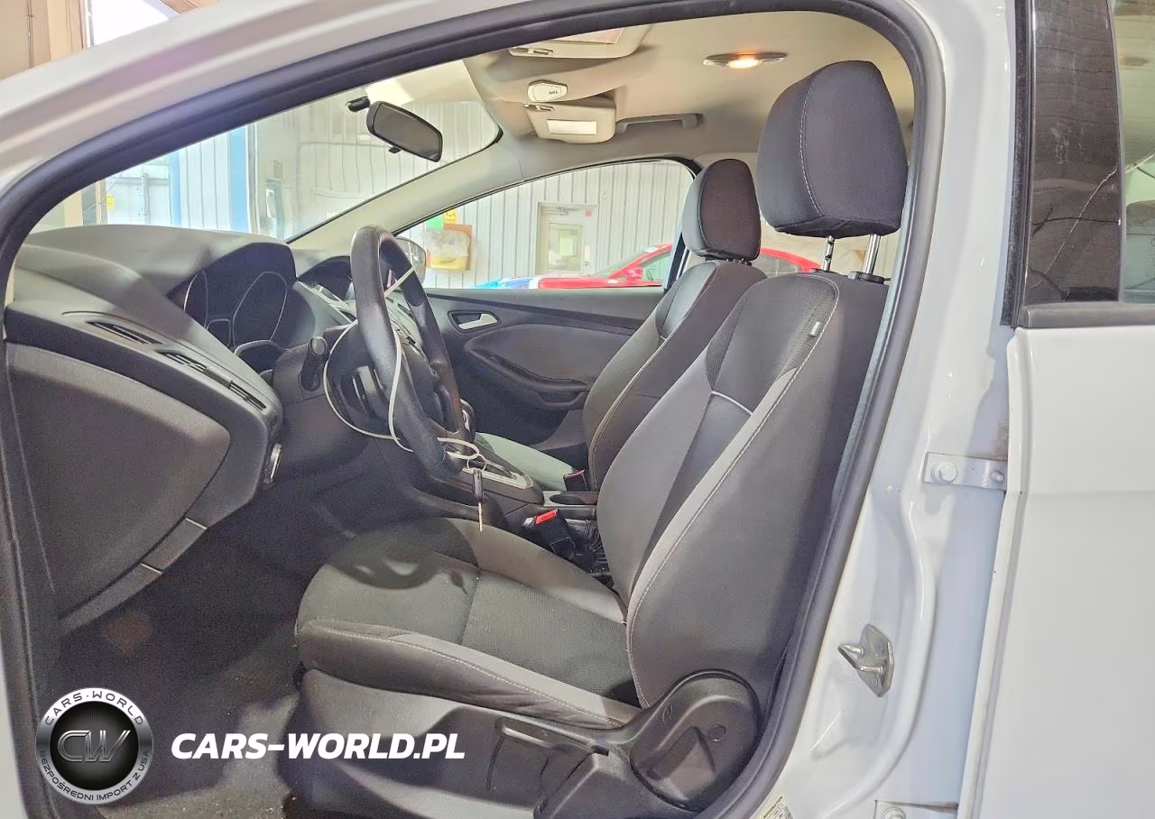 2014 Ford Focus Se VIN:1FADP3F28EL309847 - 7