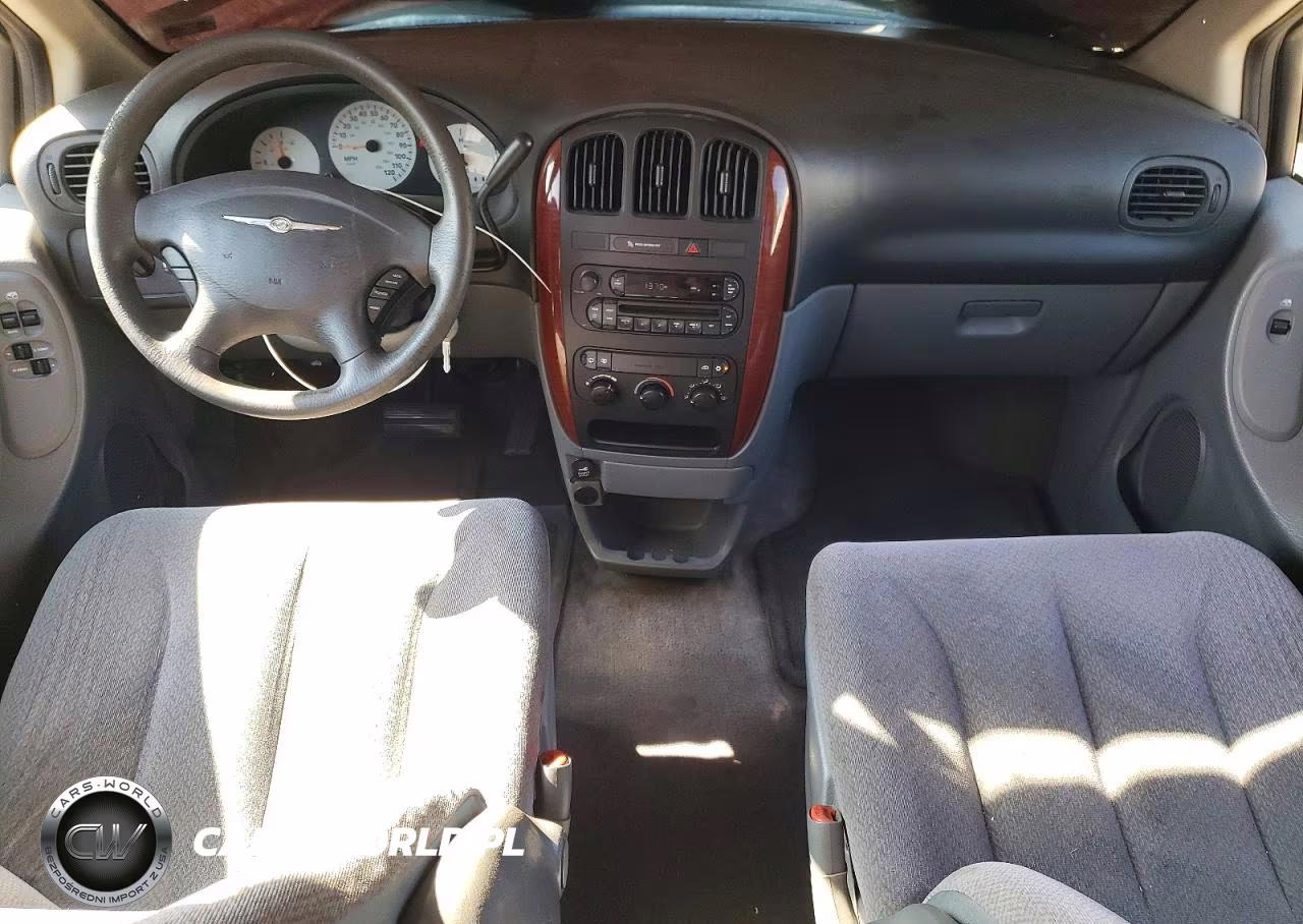 2006 Chrysler Town & Country VIN:1A4GP45RX6B563847 - 8