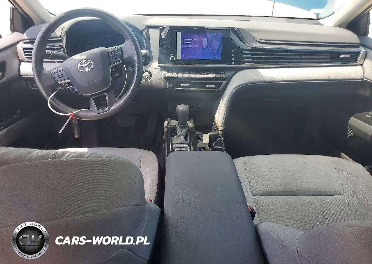 2025 Toyota Camry Le VIN:4T1DAACK0SU590385 - 8