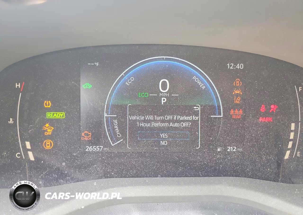 2025 Toyota Camry Le VIN:4T1DAACK0SU590385 - 9