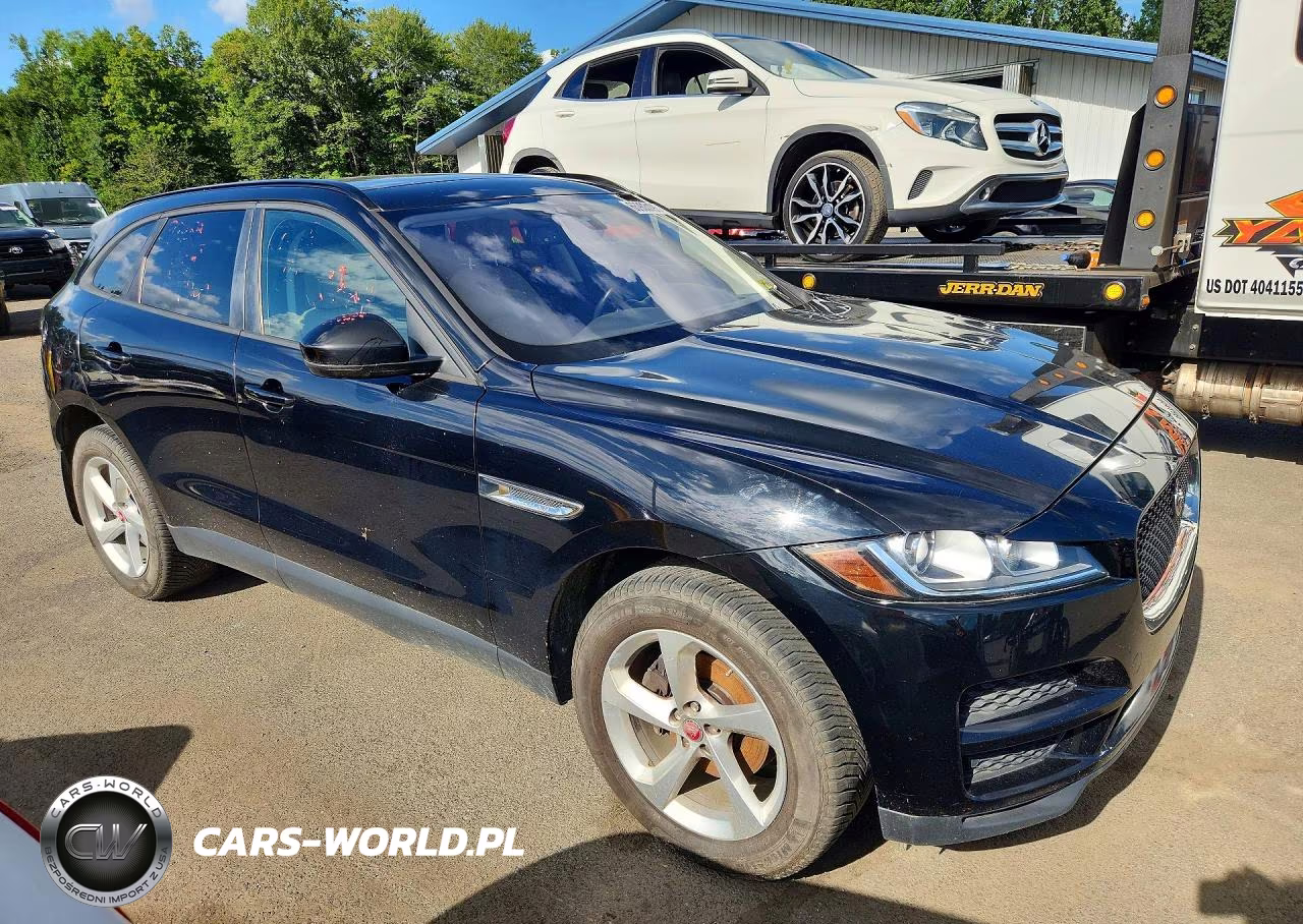 2018 Jaguar F-Pace Premium VIN:SADCJ2FNXJA294208 - 4