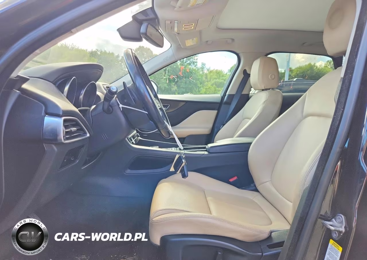 2018 Jaguar F-Pace Premium VIN:SADCJ2FNXJA294208 - 7