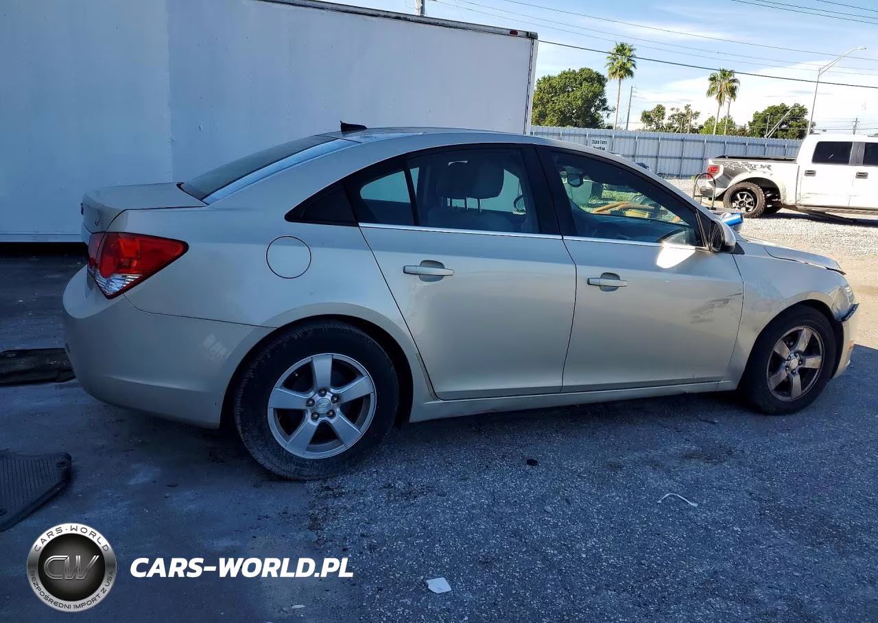 2014 Chevrolet Cruze Lt VIN:1G1PC5SB8E7359265 - 3