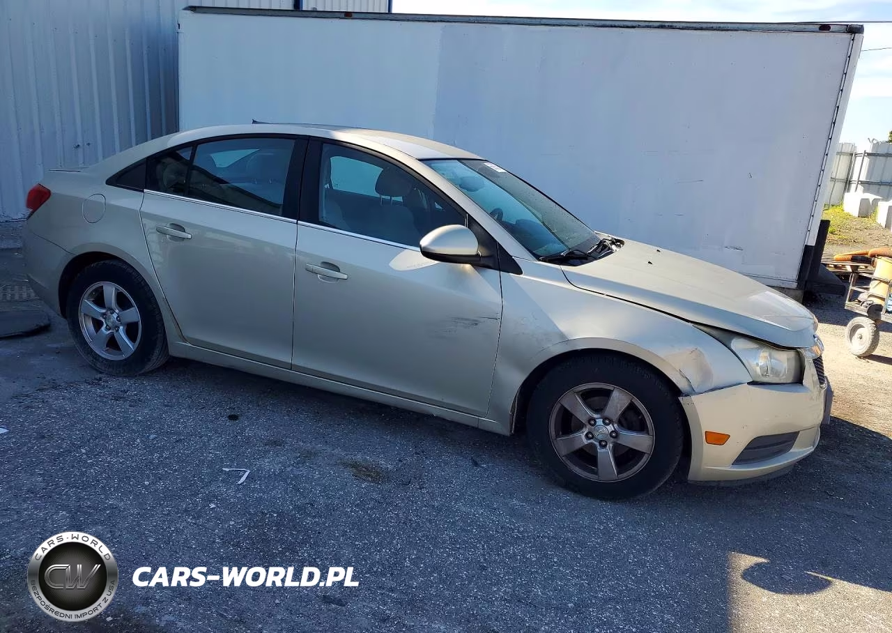 2014 Chevrolet Cruze Lt VIN:1G1PC5SB8E7359265 - 4