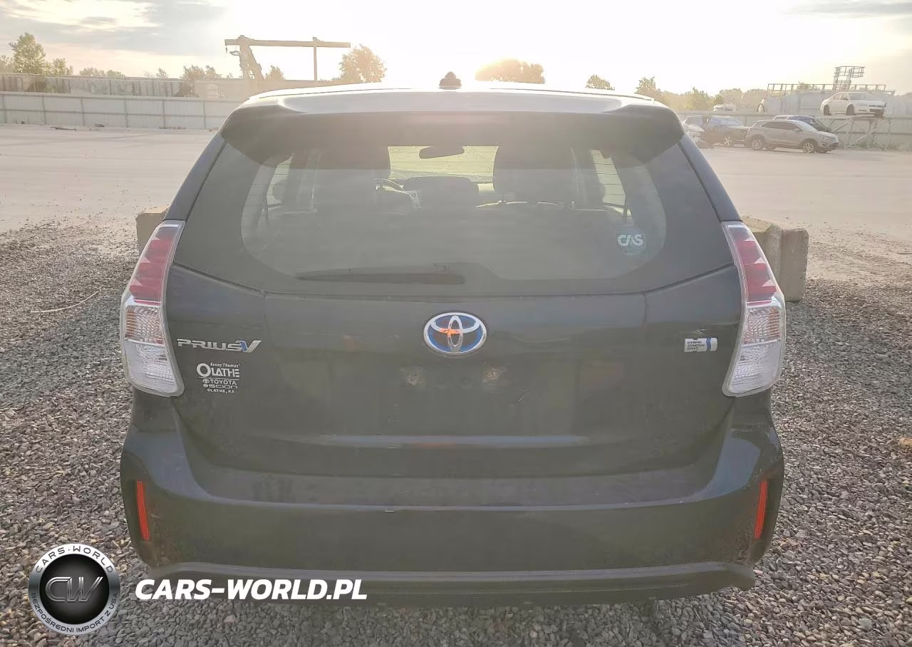 2017 Toyota Prius V Five VIN:JTDZN3EU8HJ067750 - 6