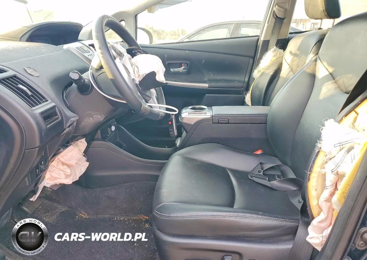 2017 Toyota Prius V Five VIN:JTDZN3EU8HJ067750 - 7