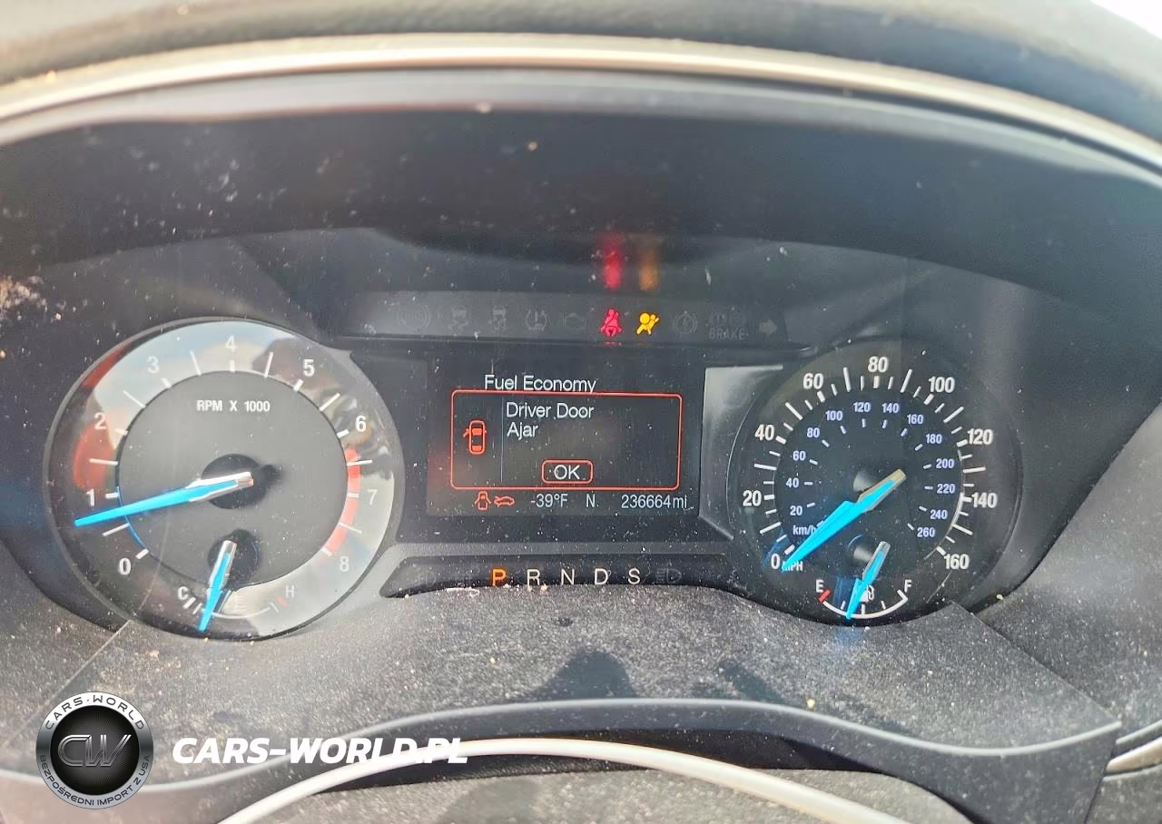 2015 Ford Fusion Se VIN:1FA6P0H73F5110050 - 9