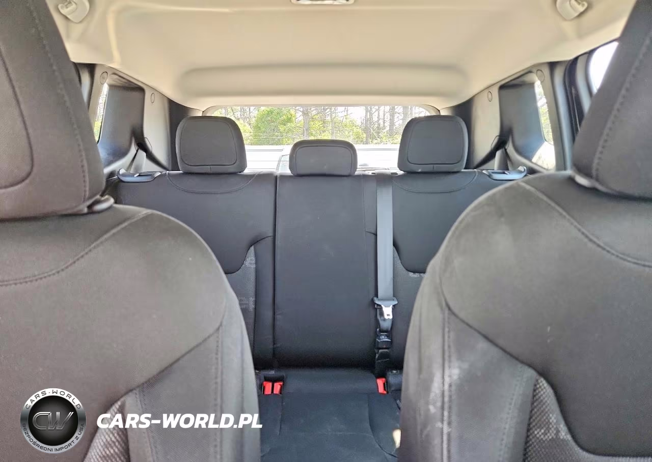 2016 Jeep Renegade Sport VIN:ZACCJBAT3GPC89006 - 10