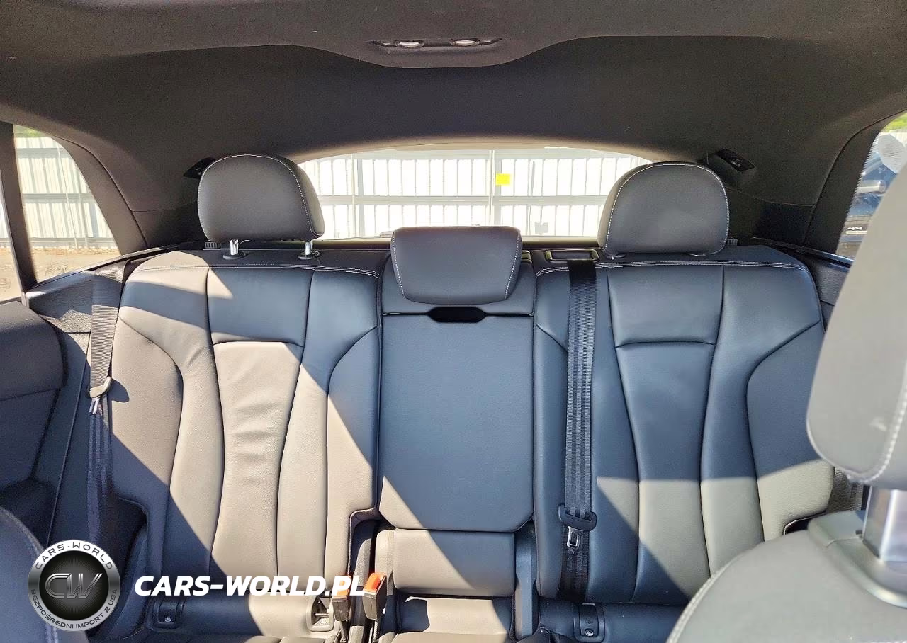 2019 Audi Q8 Premium VIN:WA1AVAF10KD018936 - 10