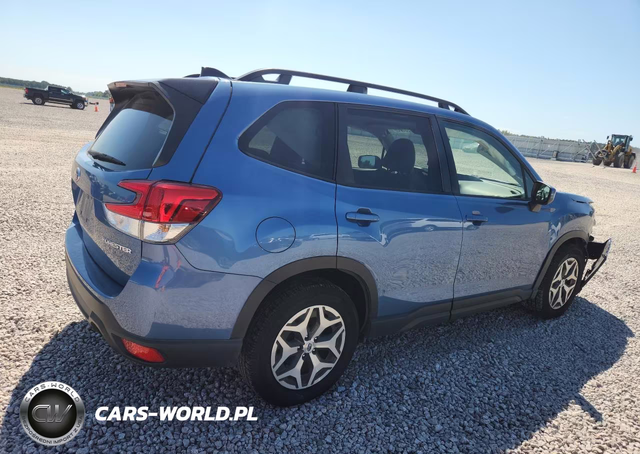 2024 Subaru Forester Premium VIN:JF2SKACC6RH454185 - 3