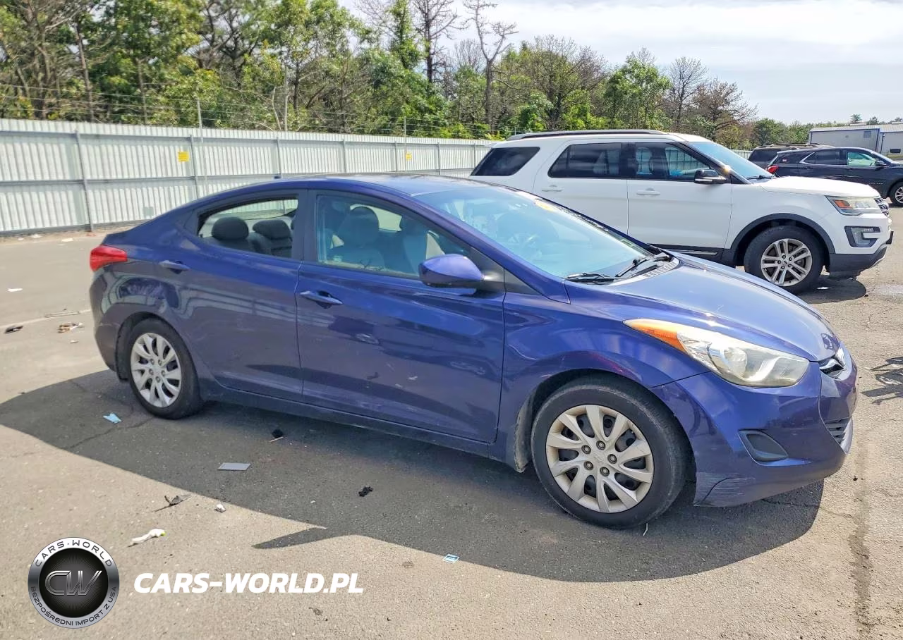2013 Hyundai Elantra Gls VIN:5NPDH4AE2DH193286 - 4
