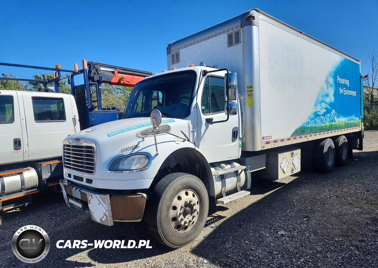 2015 Freightliner Business Class M2 Box Truck
