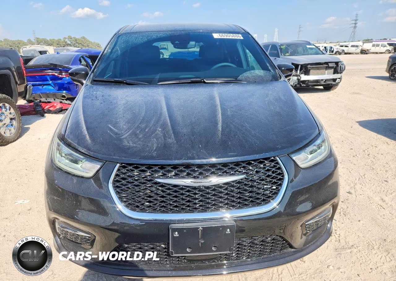 2026 Chrysler Pacifica Select VIN:2C4RC1BG3TR239597 - 5