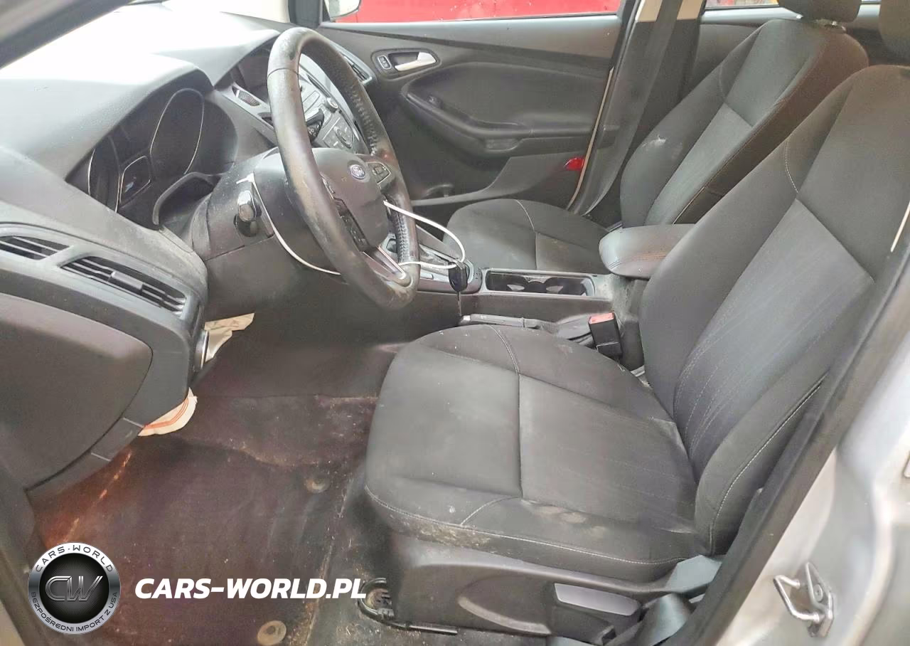2015 Ford Focus Se VIN:1FADP3F23FL333927 - 7