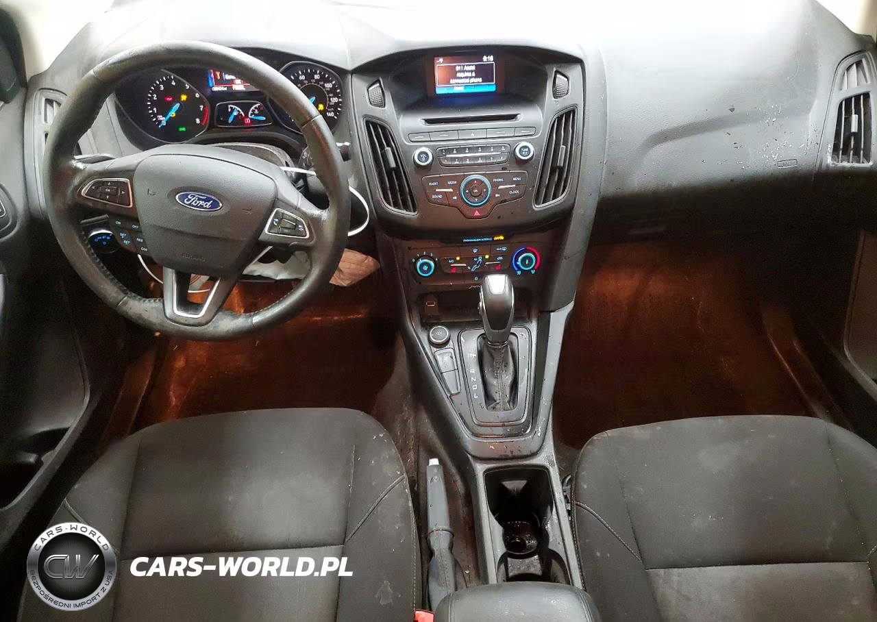 2015 Ford Focus Se VIN:1FADP3F23FL333927 - 8