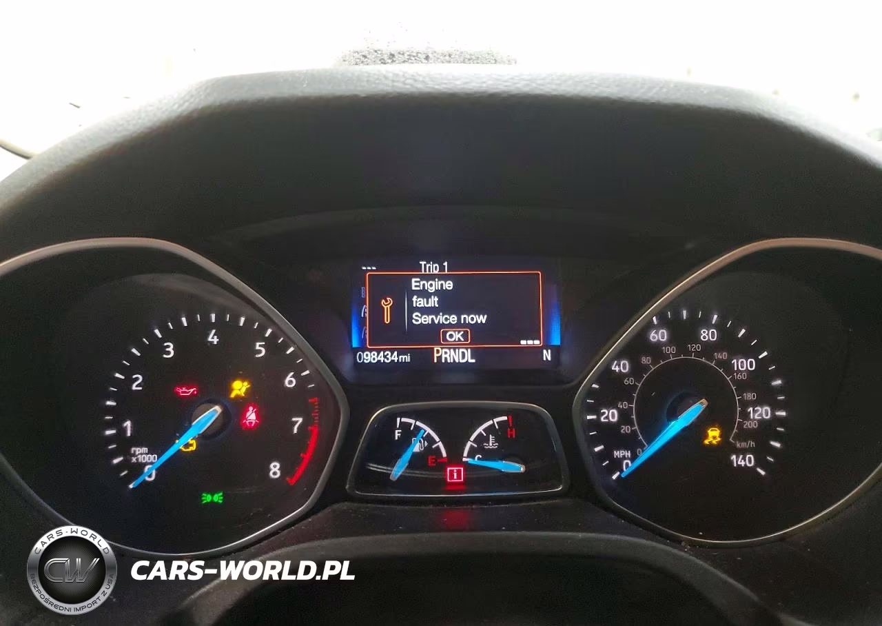 2015 Ford Focus Se VIN:1FADP3F23FL333927 - 9