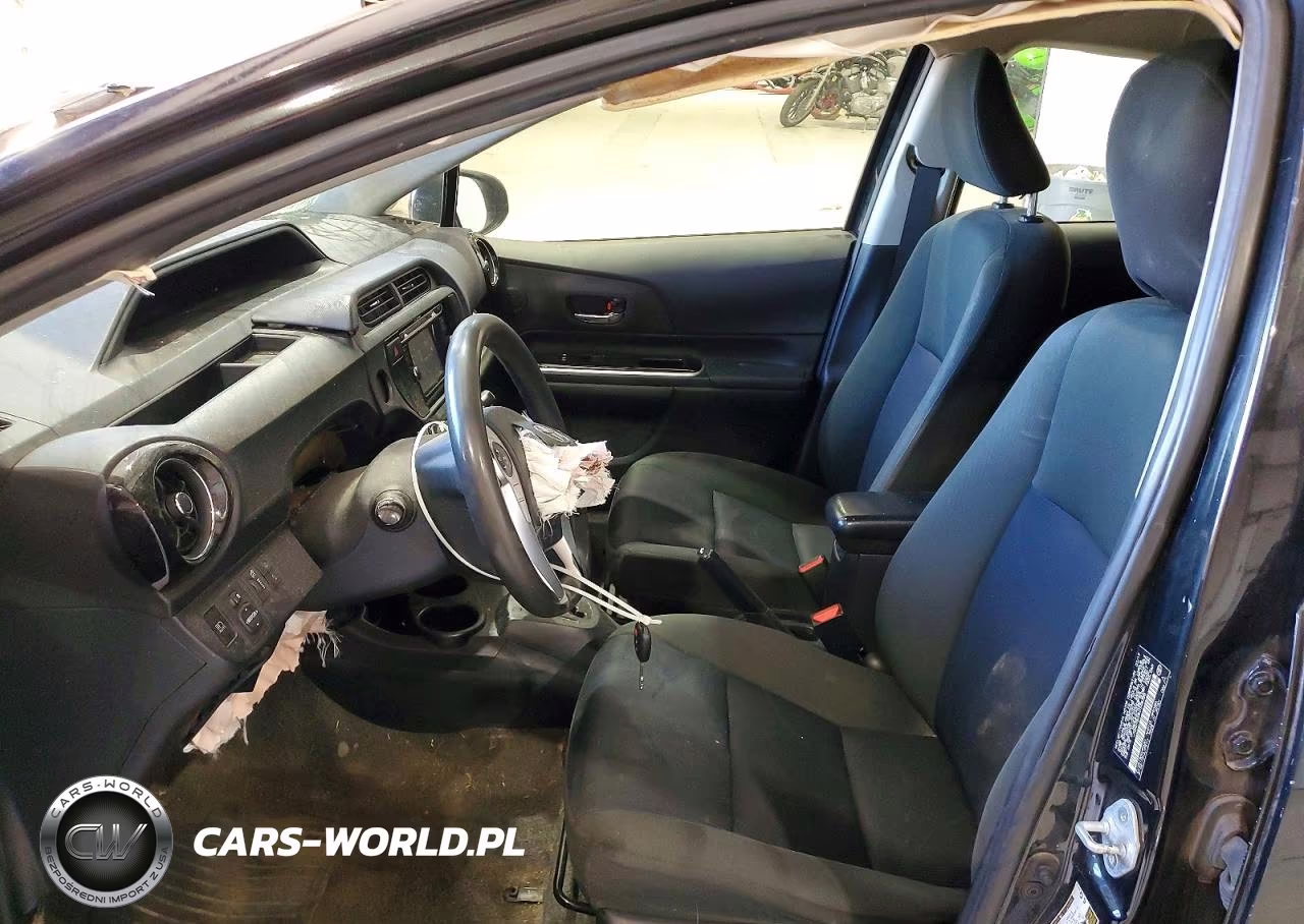 2017 Toyota Prius C Two VIN:JTDKDTB39H1595328 - 7